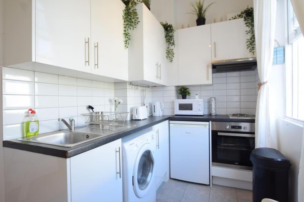 Stylish Studio Apartment Camden ロンドン エクステリア 写真